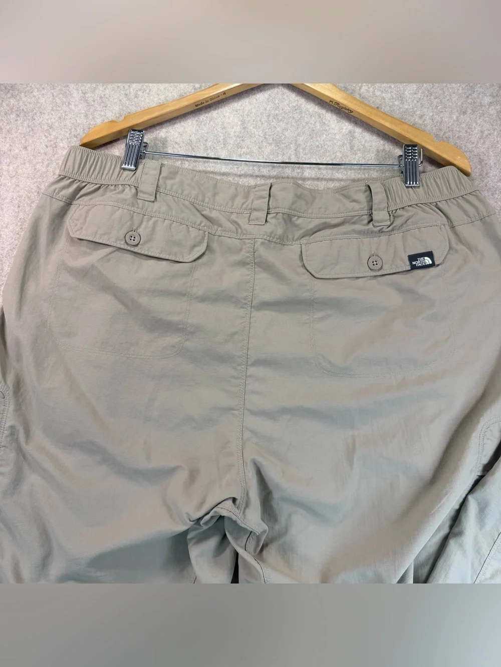 The North Face Men's Tan Ripstop Cargo Utility/Hiking Pants Sz XL IS 34” c.2010